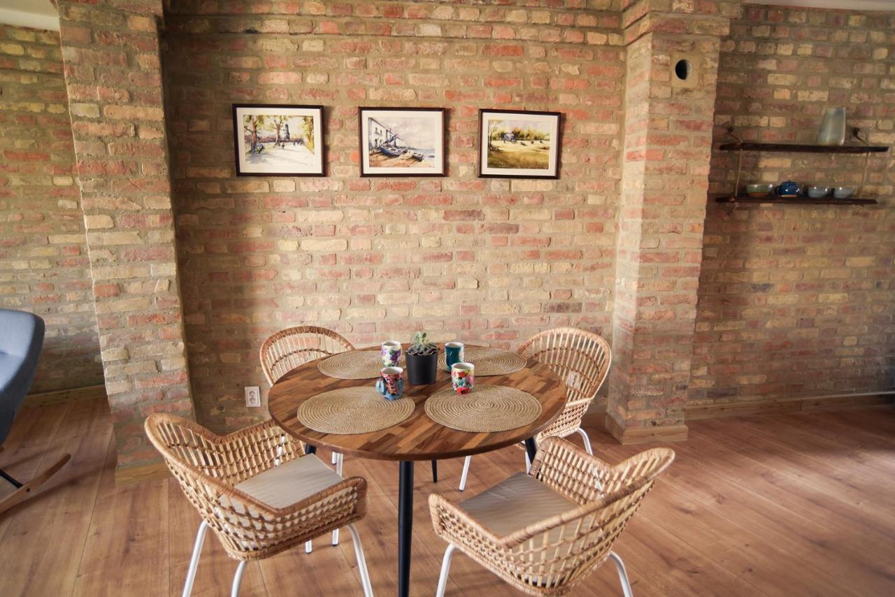 Art Gallery Apartment Nové Zámky Zewnętrze zdjęcie